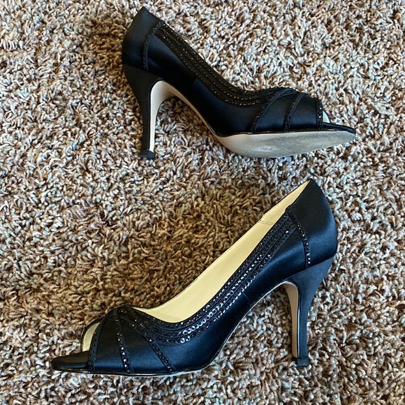 Michelangelo size 7: Black sequence detailed pumps - Picture 3 of 7